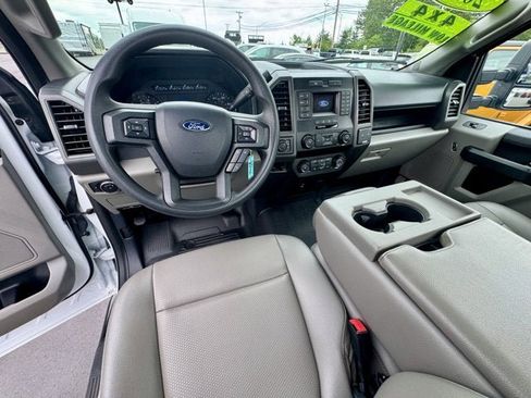 Used 2022 Ford F250 XL w/ Power Equipment Group AWD/4WD image 10