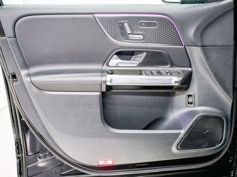 Certified 2025 Mercedes-Benz GLB 250 image 18