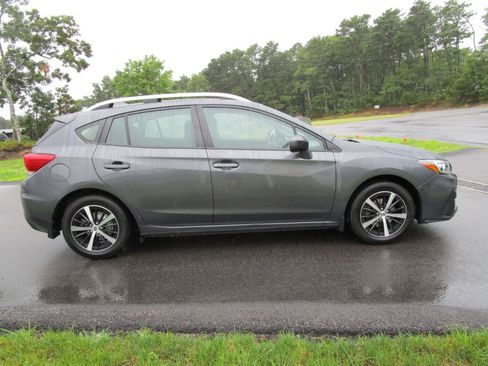 Used 2019 Subaru Impreza 2.0i Premium w/ Eyesight & BSD/Rcta & SRF AWD/4WD image 5