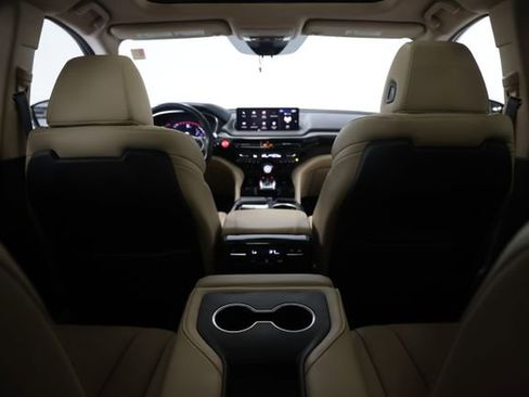 Used 2022 Acura MDX SH-AWD image 38
