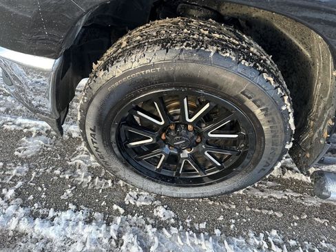 Used 2019 RAM 1500 Tradesman w/ SXT Appearance Group image 4