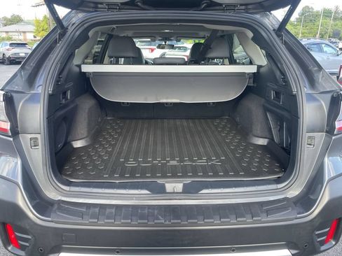 Used 2021 Subaru Outback Limited AWD/4WD image 38