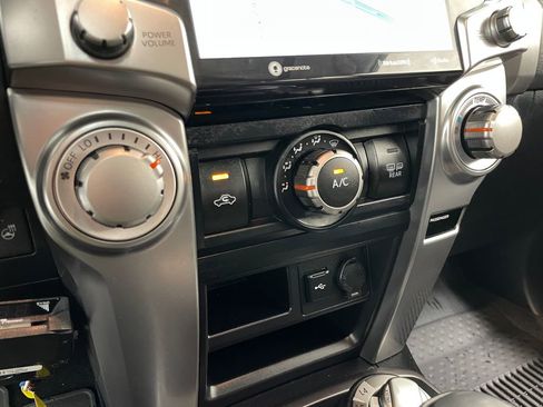 Used 2024 Toyota 4Runner SR5 Premium w/ Moonroof Package AWD/4WD image 28