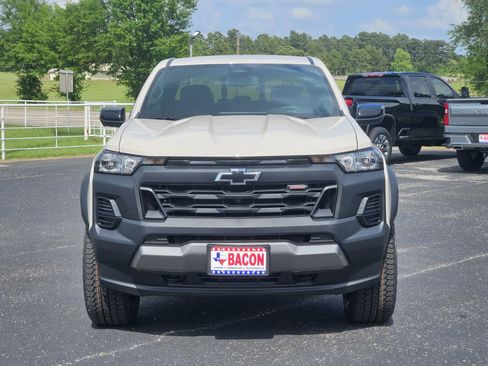 New 2026 Chevrolet Colorado Trail Boss AWD/4WD image 2