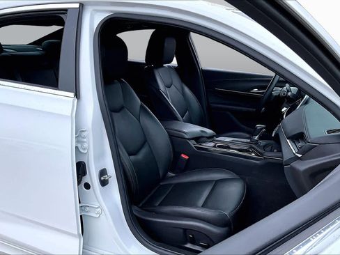 Used 2023 Cadillac CT4 Luxury w/ Sun And Sound Package RWD image 8