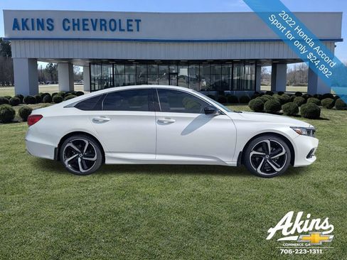 Used 2022 Honda Accord Sport image 3