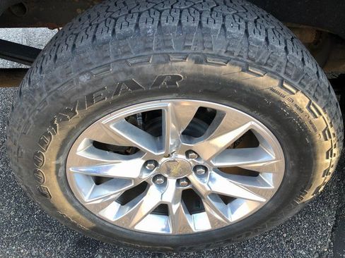 Used 2019 Chevrolet Silverado 1500 LTZ image 5