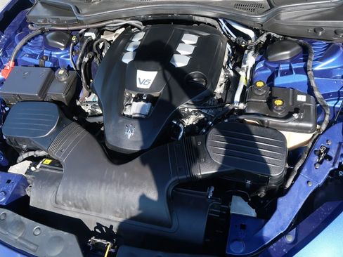 Used 2017 Maserati Ghibli image 46