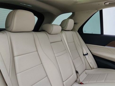 Used 2024 Mercedes-Benz GLE 350 4MATIC image 25