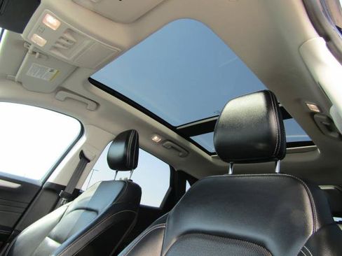 Certified 2021 Ford Escape SEL AWD/4WD image 19