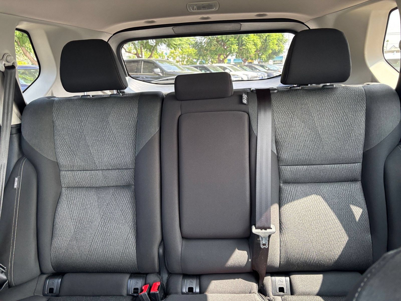 Used 2025 Nissan Rogue SV FWD image 39