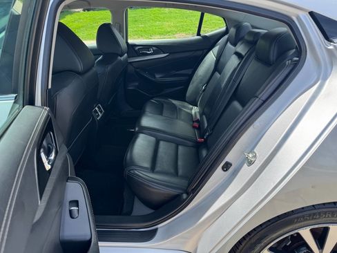 Used 2017 Nissan Maxima 3.5 SV FWD image 12