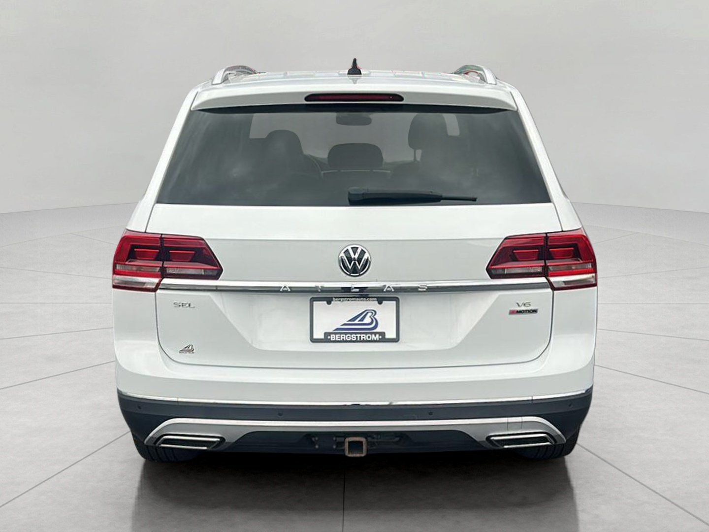 Used 2018 Volkswagen Atlas SEL AWD/4WD image 6