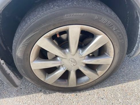 Used 2017 INFINITI QX50 2WD w/ Premium Plus Package image 7