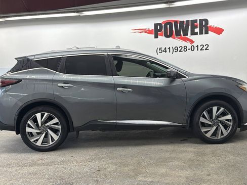Used 2019 Nissan Murano SL image 2