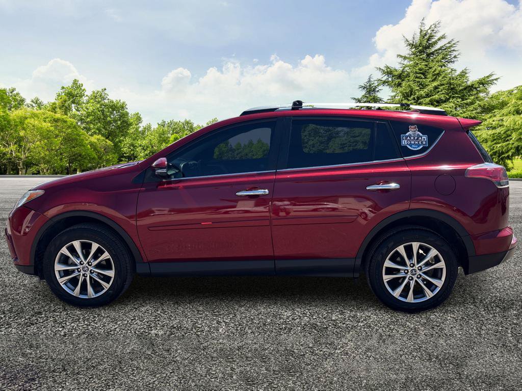 Used 2018 Toyota RAV4 Limited AWD/4WD image 4