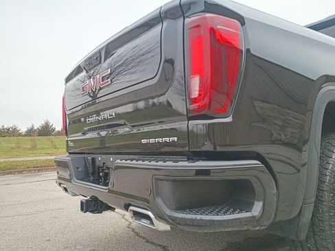 Used 2023 GMC Sierra 1500 Denali image 13