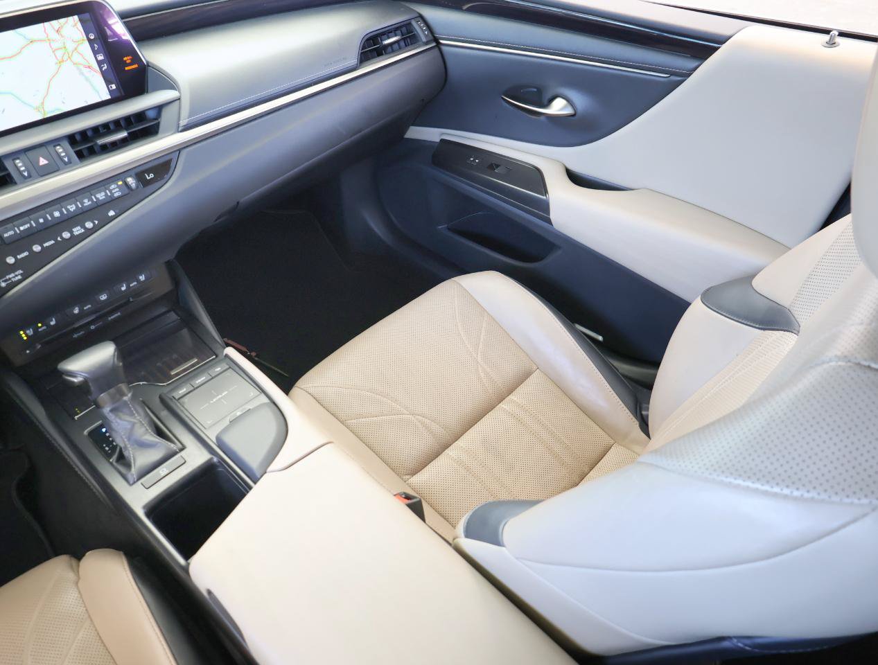 Used 2019 Lexus ES 350 w/ Accessory Package 2 FWD image 18