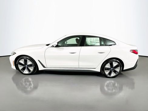 New 2026 BMW i4 eDrive40 w/ Parking Assistance Package image 8