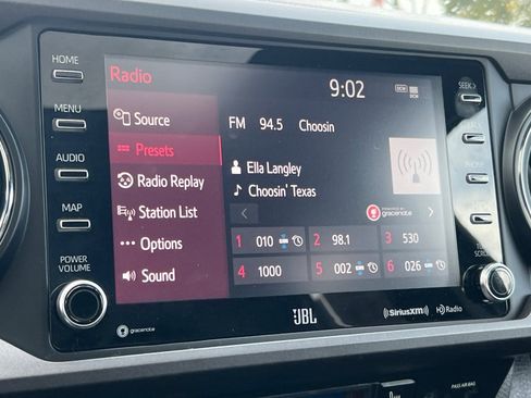 Used 2023 Toyota Tacoma TRD Off-Road w/ TRD Premium Off Road Package image 17