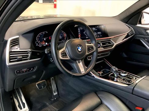 Used 2022 BMW X7 xDrive40i w/ M Sport Package image 18