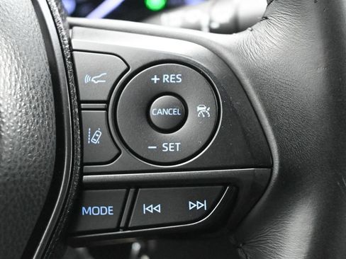 Used 2023 Toyota Camry SE FWD image 7