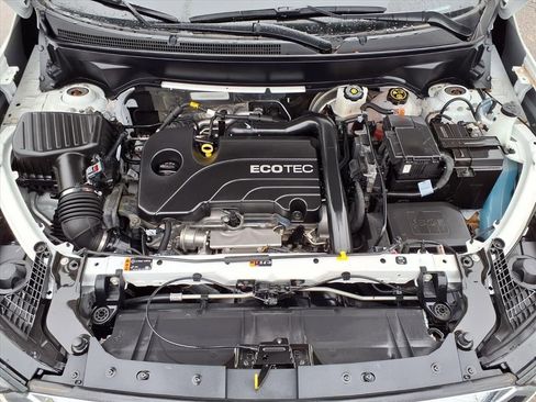 Certified 2022 GMC Terrain SLE w/ Driver Convenience Package image 33