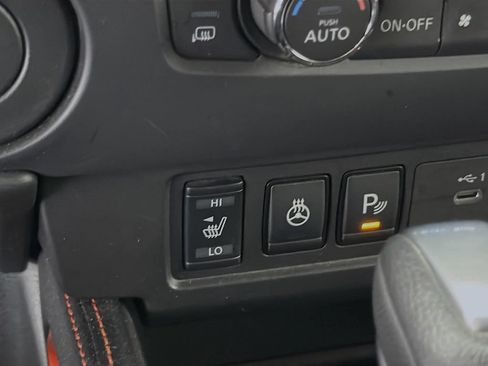 Used 2024 Nissan Frontier Pro-X w/ Pro Convenience Package RWD image 22