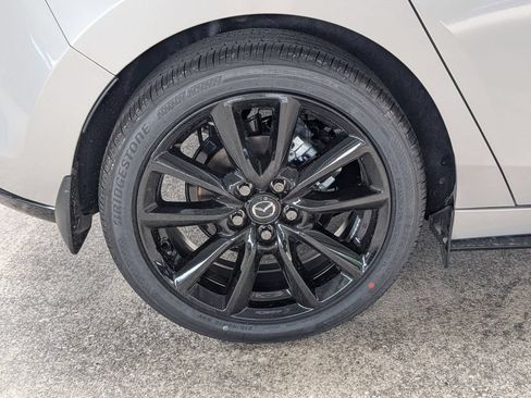 New 2026 MAZDA MAZDA3 Hatchback w/Premium Plus Pkg AWD/4WD image 3