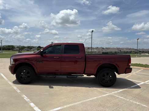 Used 2018 RAM 2500 Laramie w/ Sport Appearance Group AWD/4WD image 2