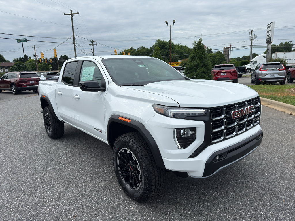 Used 2026 GMC Canyon AT4 w/ AT4 Premium Package AWD/4WD image 2