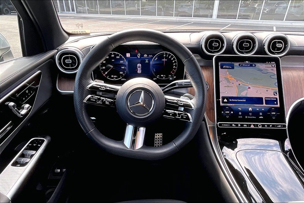 Certified 2025 Mercedes-Benz GLC 350e 4MATIC image 5