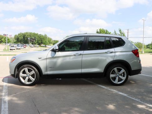 Used 2017 BMW X3 xDrive28i image 4