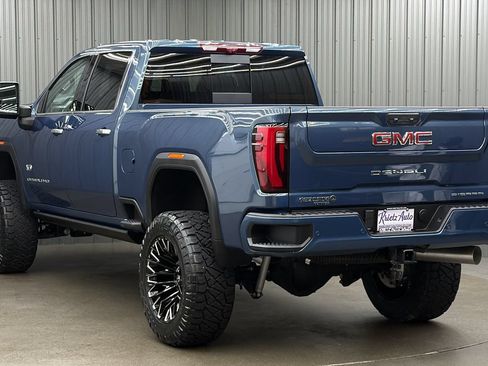 Used 2026 GMC Sierra 2500 Denali w/ Denali Reserve Package AWD/4WD image 3
