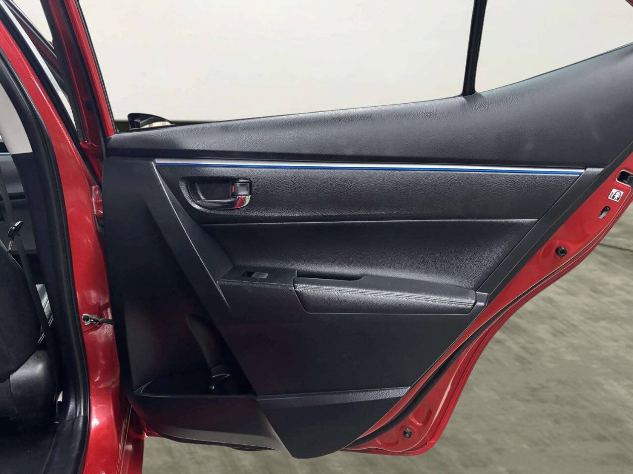 Used 2014 Toyota Corolla S FWD image 19