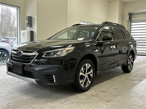 Used 2020 Subaru Outback Limited image 1