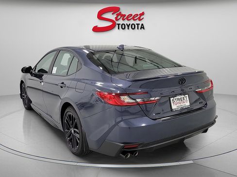 New 2026 Toyota Camry SE w/ Convenience Package FWD image 2
