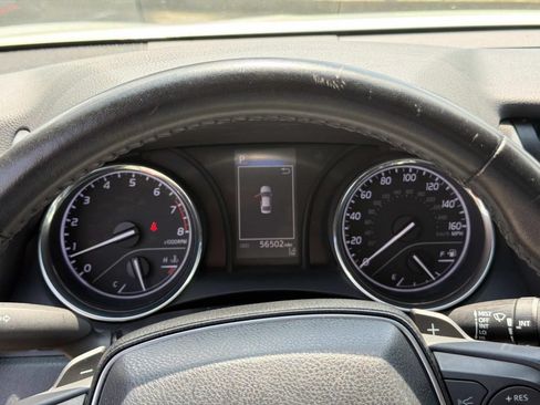 Used 2019 Toyota Camry SE FWD image 27