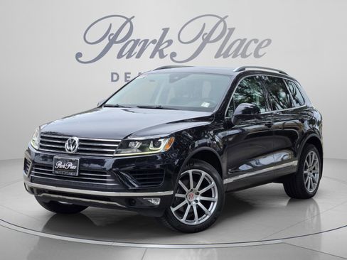 Used 2016 Volkswagen Touareg VR6 AWD/4WD image 1