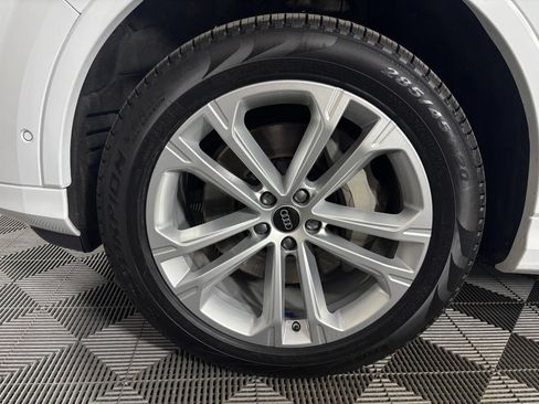 Used 2025 Audi Q7 2.0T Premium Plus AWD/4WD image 8