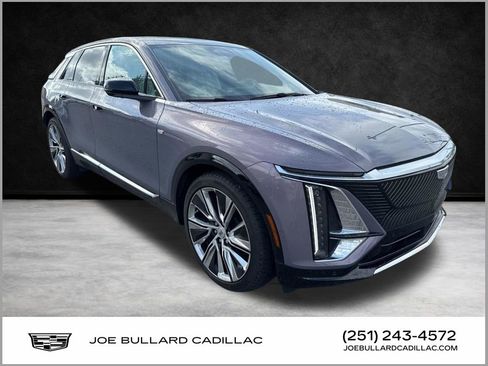 Used 2024 Cadillac Lyriq Luxury AWD/4WD image 1