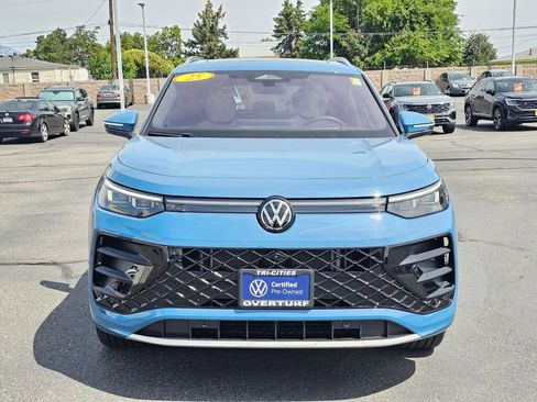 Certified 2025 Volkswagen Tiguan SEL R-Line AWD/4WD image 6