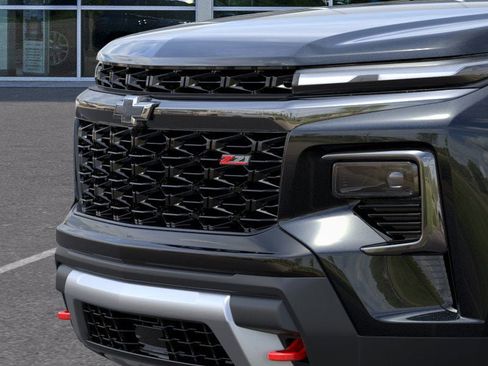 New 2026 Chevrolet Traverse Z71 w/ Driver Confidence Package image 13