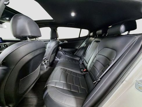Used 2023 Kia Stinger GT2 AWD/4WD image 23