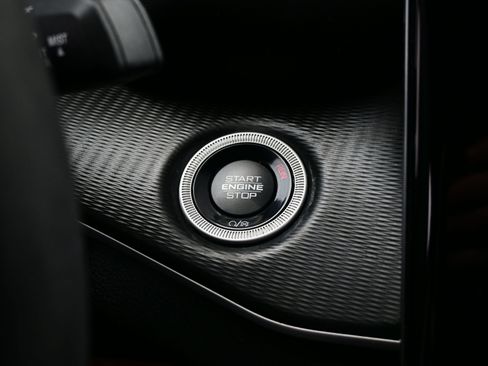 Used 2024 Jeep Grand Cherokee L Laredo image 22