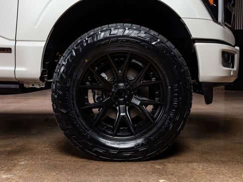 Used 2025 Ford F150 Platinum w/ FX4 Off-Road Package image 12