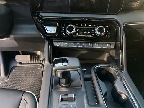 Used 2025 GMC Sierra 1500 AT4X image 11