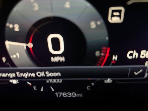 Used 2025 GMC Acadia Elevation image 19