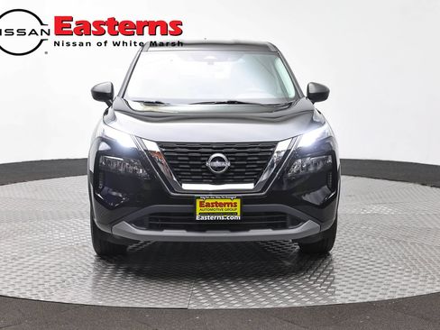 Used 2023 Nissan Rogue S AWD/4WD image 2