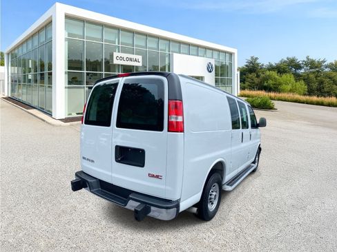 Used 2025 GMC Savana 2500 w/ Driver Convenience Package RWD image 5